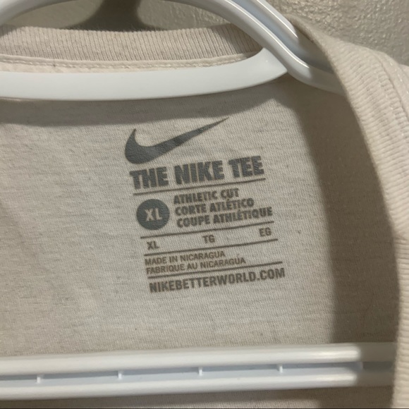 Cropped Nike t-shirt - Picture 4 of 4